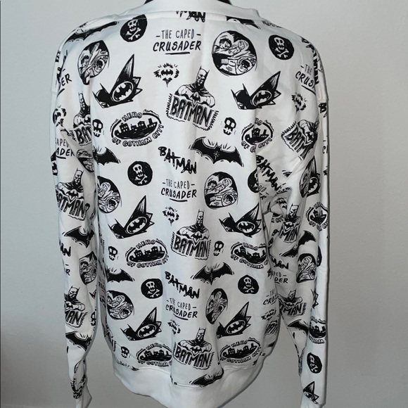 Batman Black and White Crewneck Sweater - Picture 3 of 4